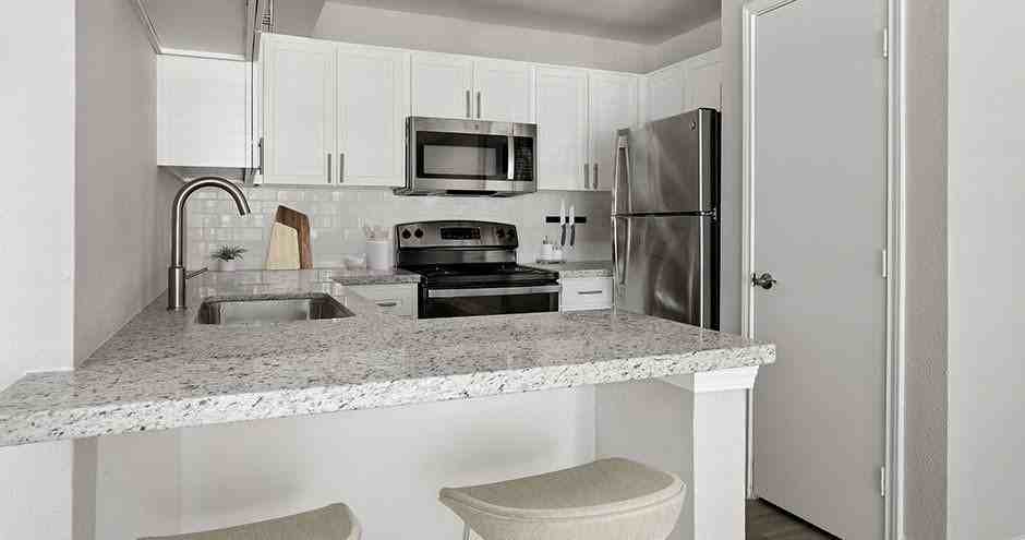 Ardmore St #81MC - Photo 3 of 11