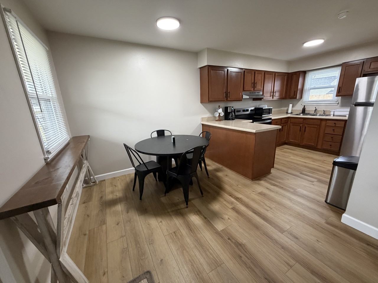 583 Blackstone St #583 - Photo 3 of 12