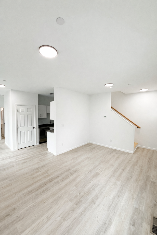 6 Maryland Ave #6B - Photo 4 of 16