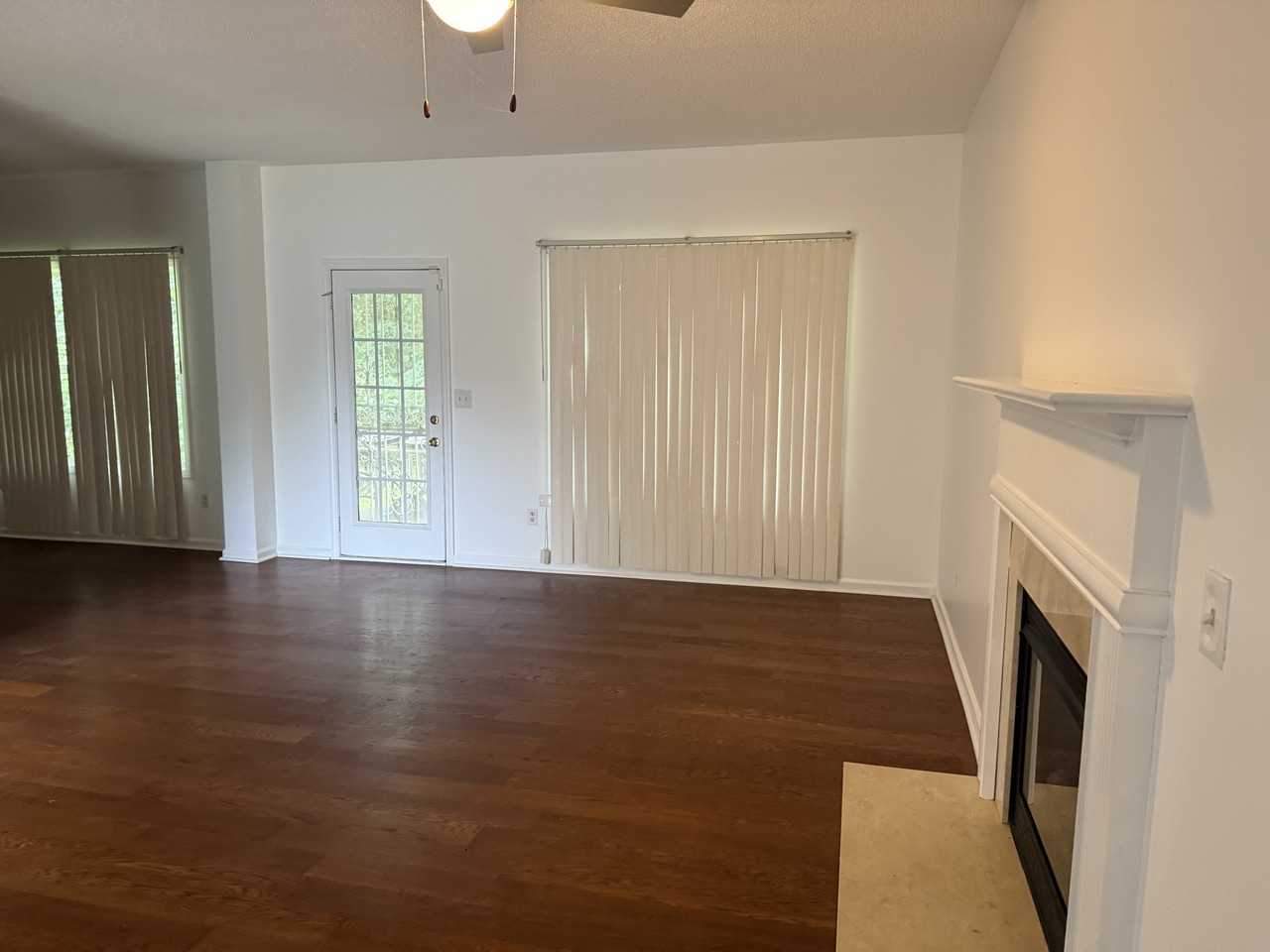 1132 Cliftwood Dr - Photo 2 of 16