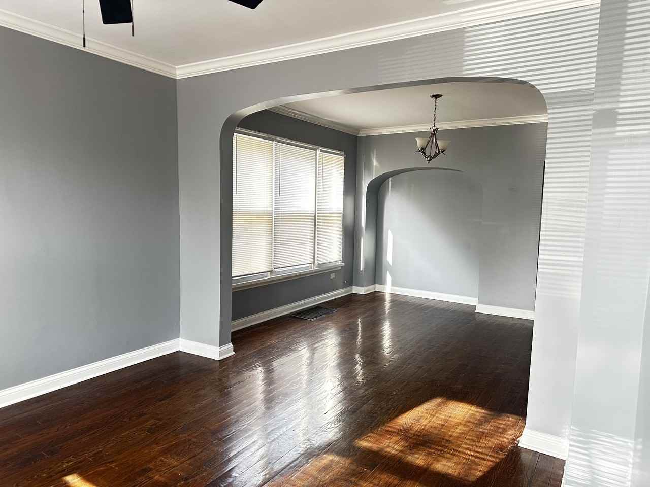 12026 S Lafayette Ave - Photo 3 of 7