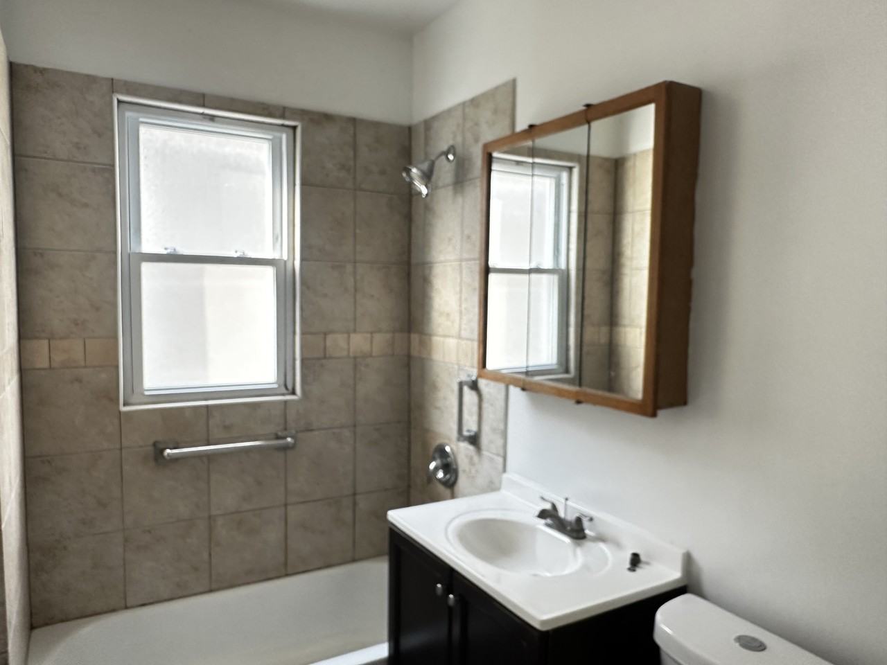 12026 S Lafayette Ave - Photo 5 of 7