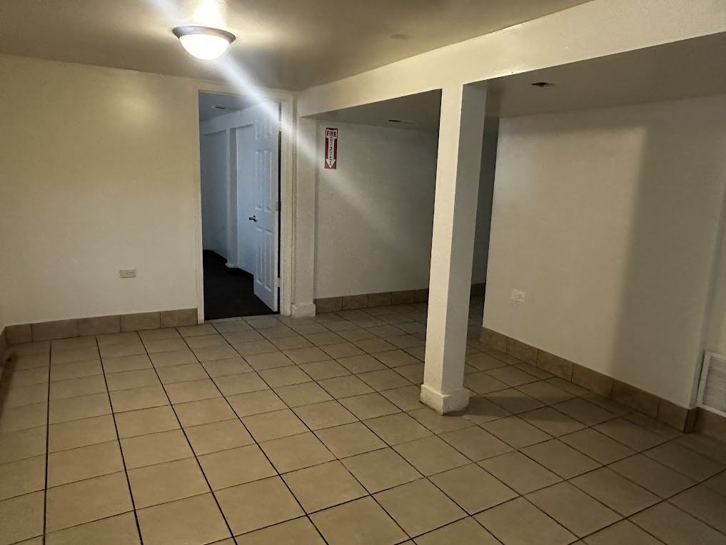 12026 S Lafayette Ave - Photo 6 of 7