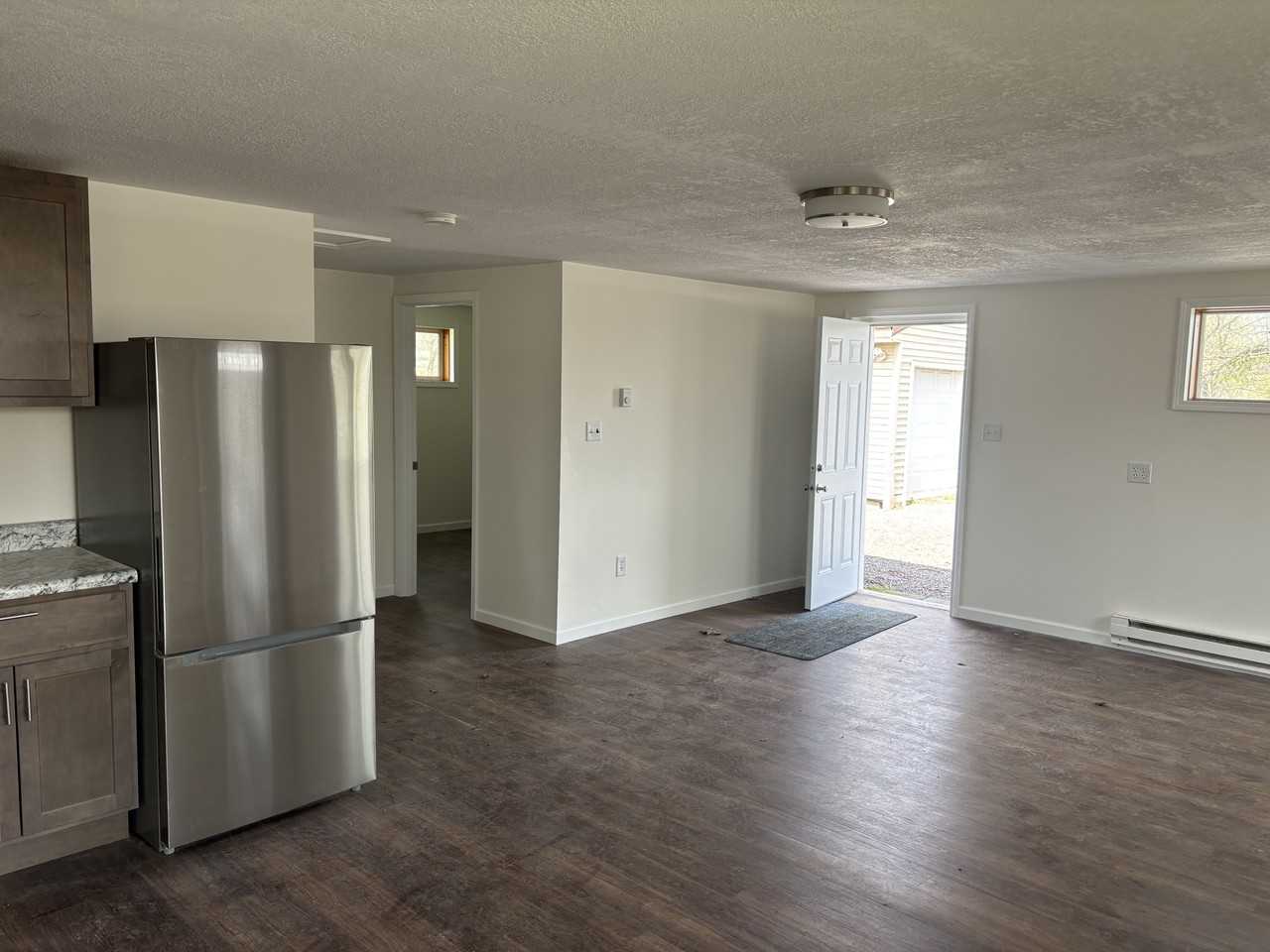 4253 S Lakeshore Dr - Photo 4 of 14