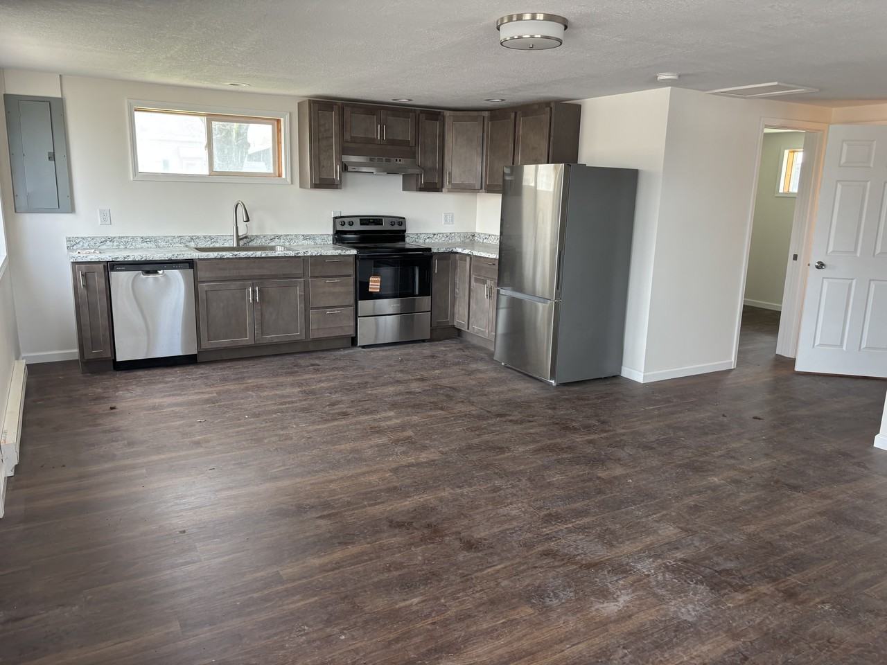 4253 S Lakeshore Dr - Photo 6 of 14