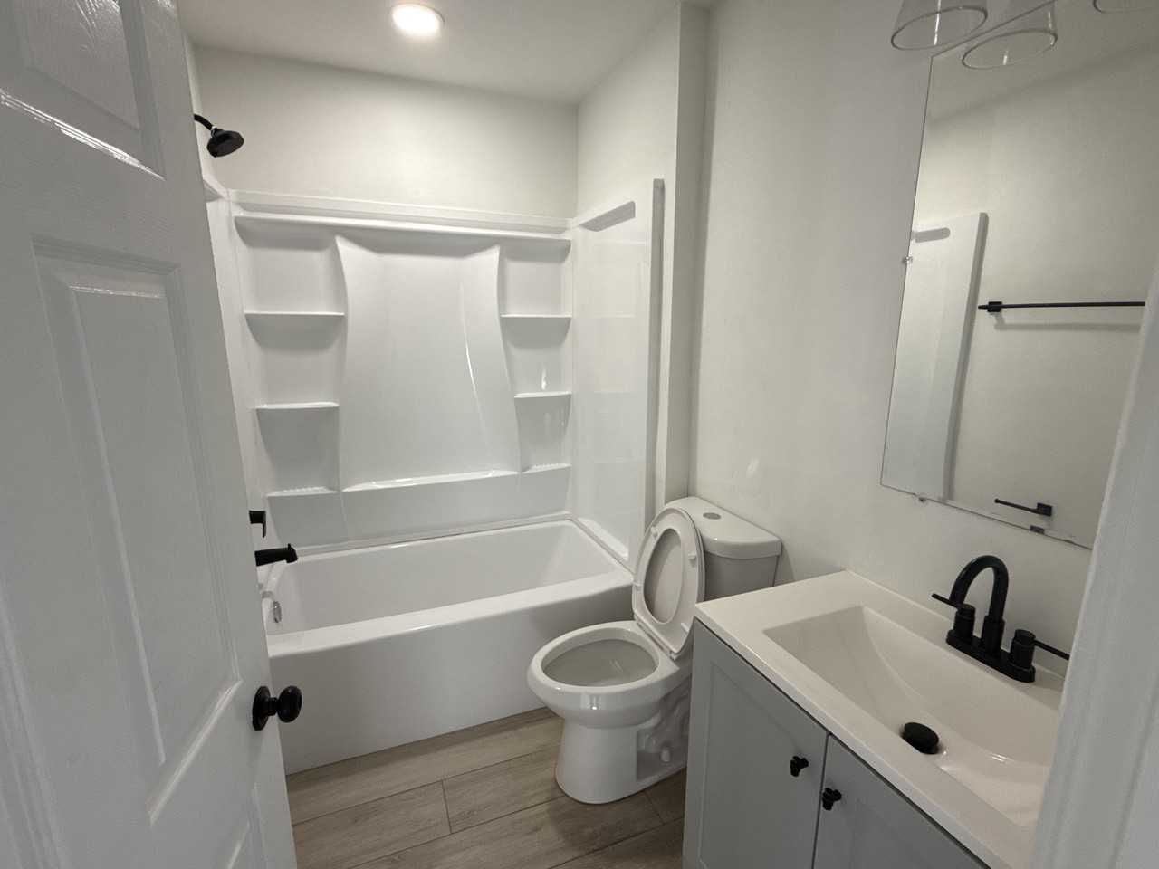 4523 Palm Beach Blvd #3 - Photo 4 of 8