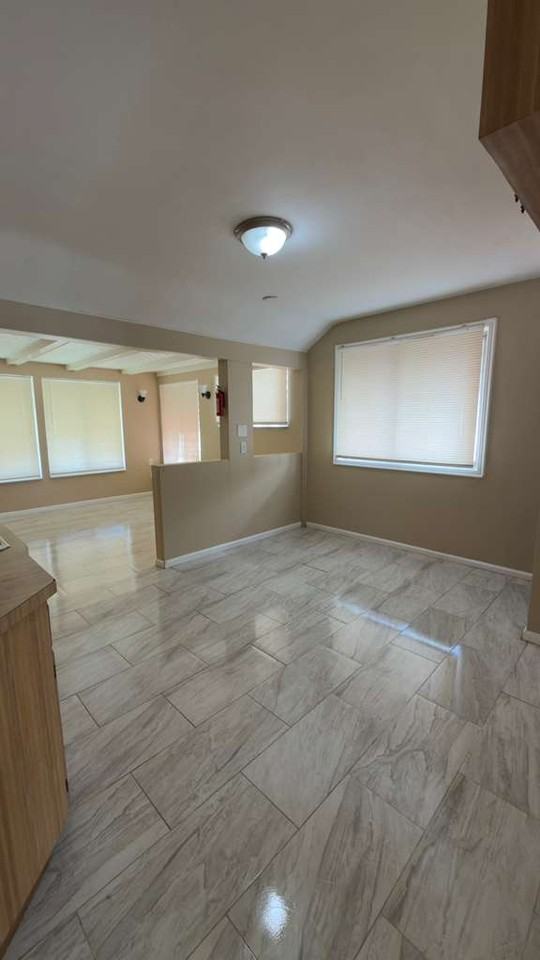 8661 Fielding St - Photo 3 of 13