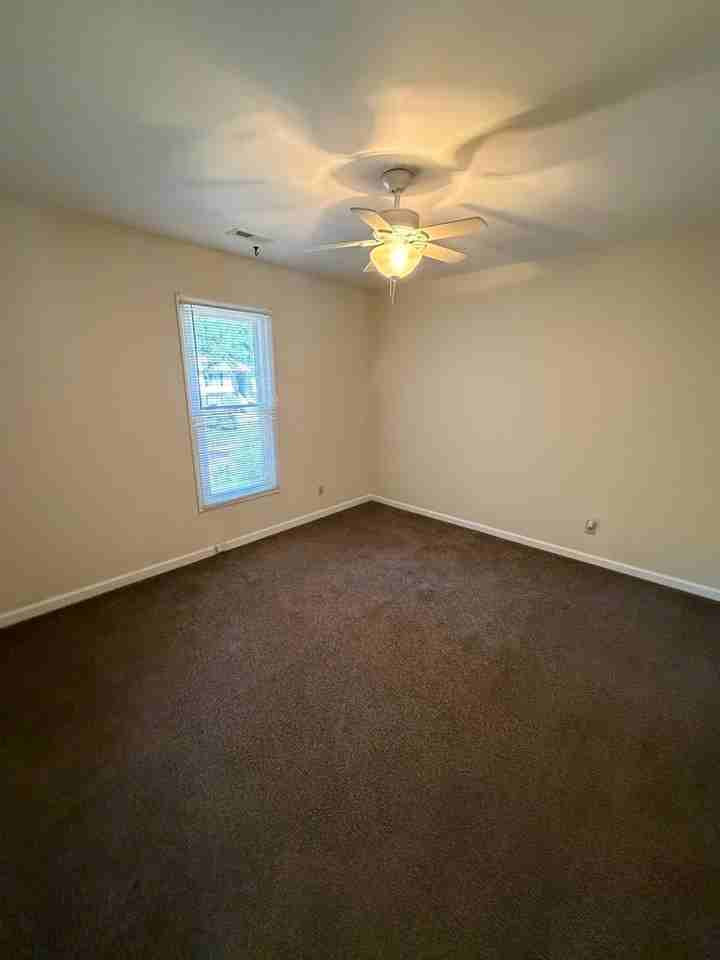 121 Westview Dr #38 - Photo 5 of 12