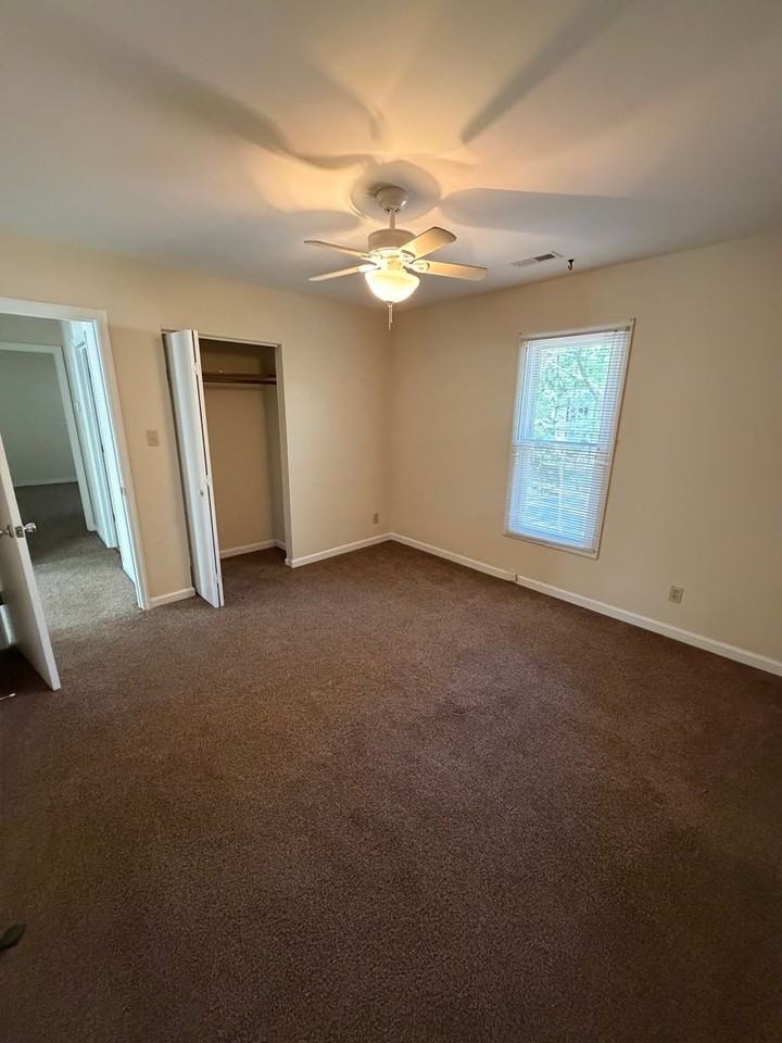 121 Westview Dr #38 - Photo 6 of 12