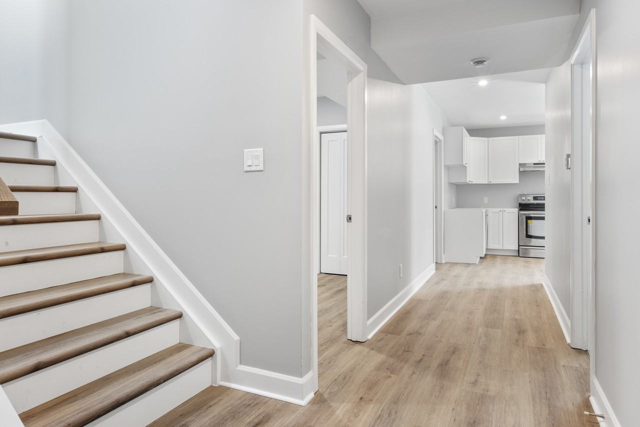 138 Montfort Street - Photo 3 of 46
