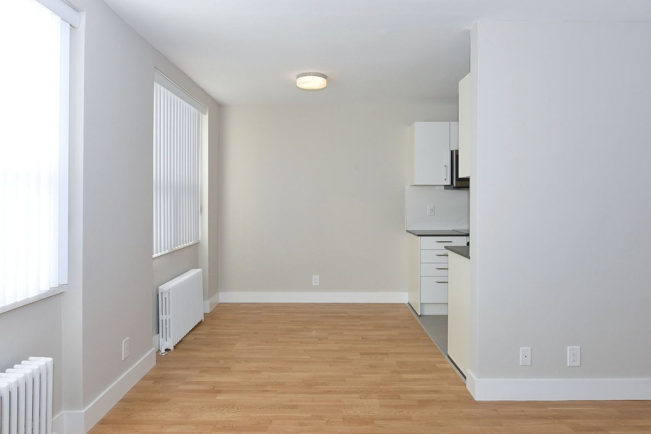 25 Eccleston Drive - Photo 5 of 12