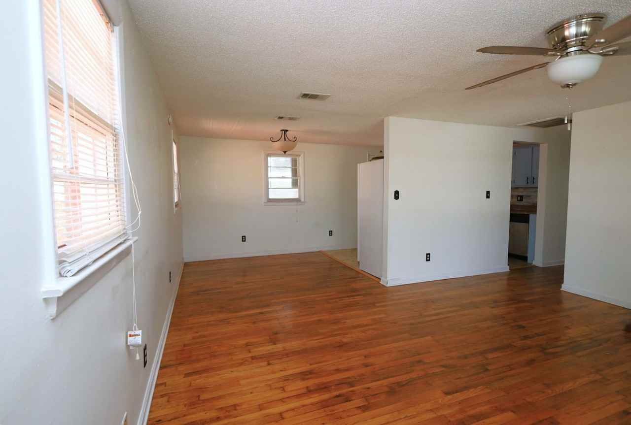 5023 Cedar St - Photo 3 of 13