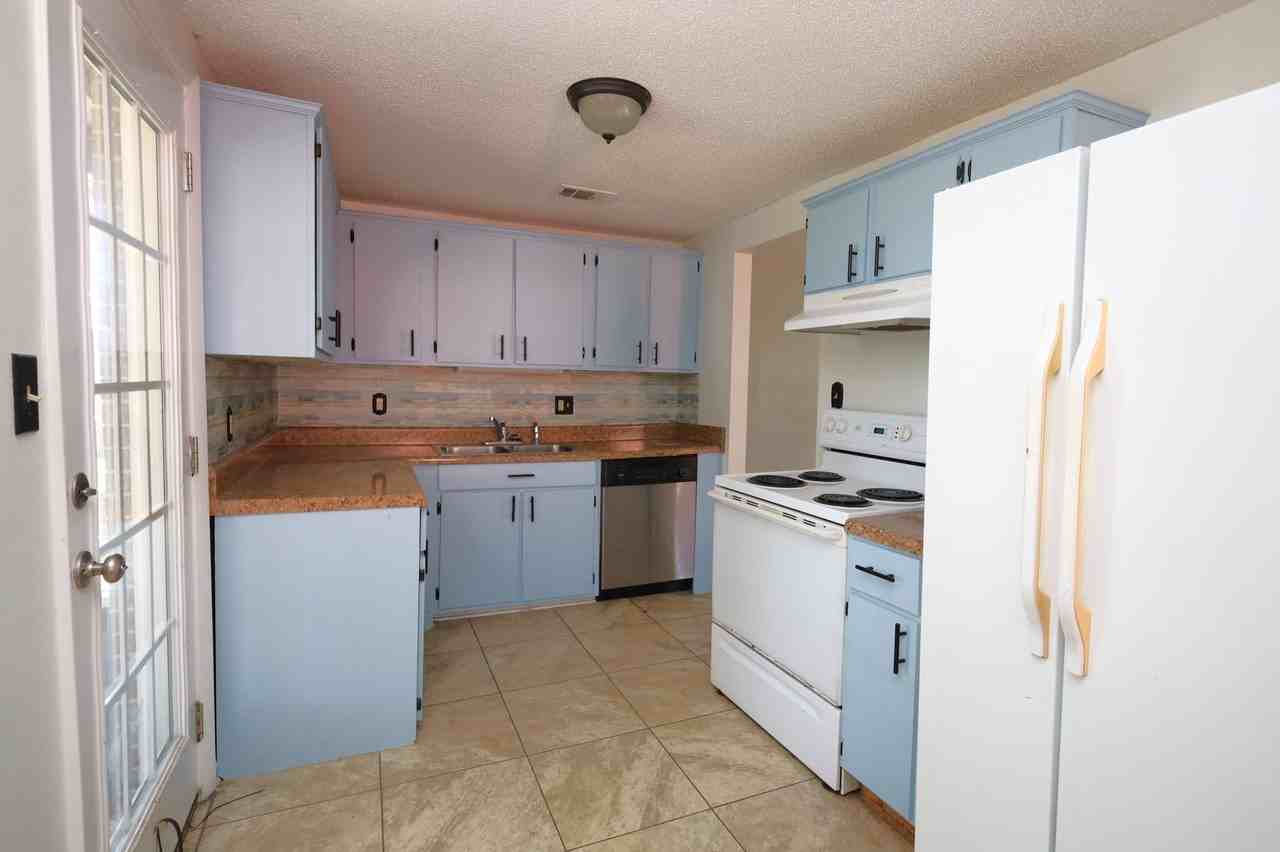 5023 Cedar St - Photo 4 of 13