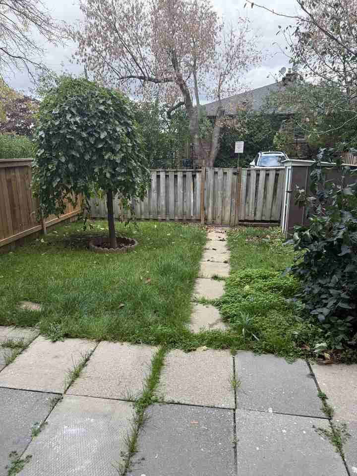 2808 Keele Street Apartments - Photo 7 of 18