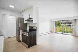 featured image of 549 Dansey Ave