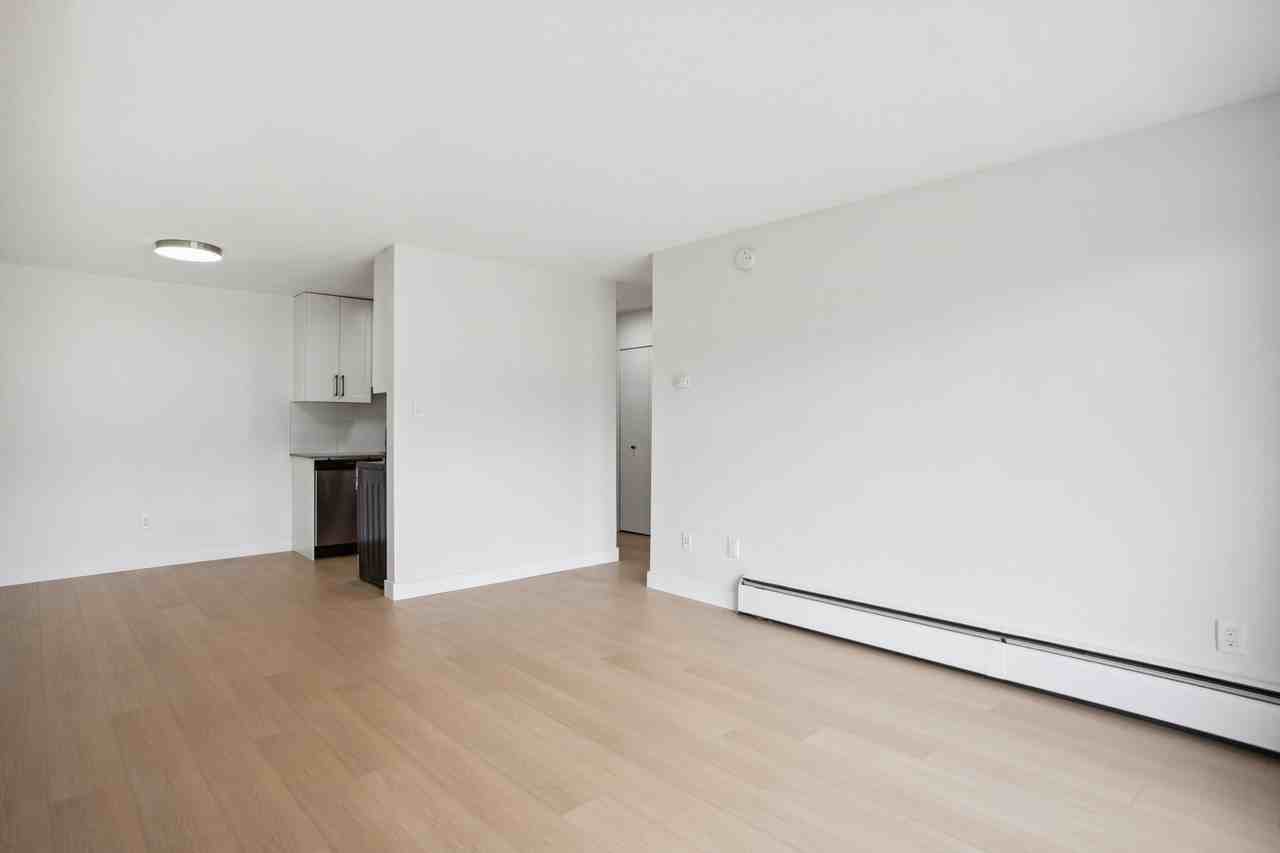 Westview Manor - Photo 7 of 50