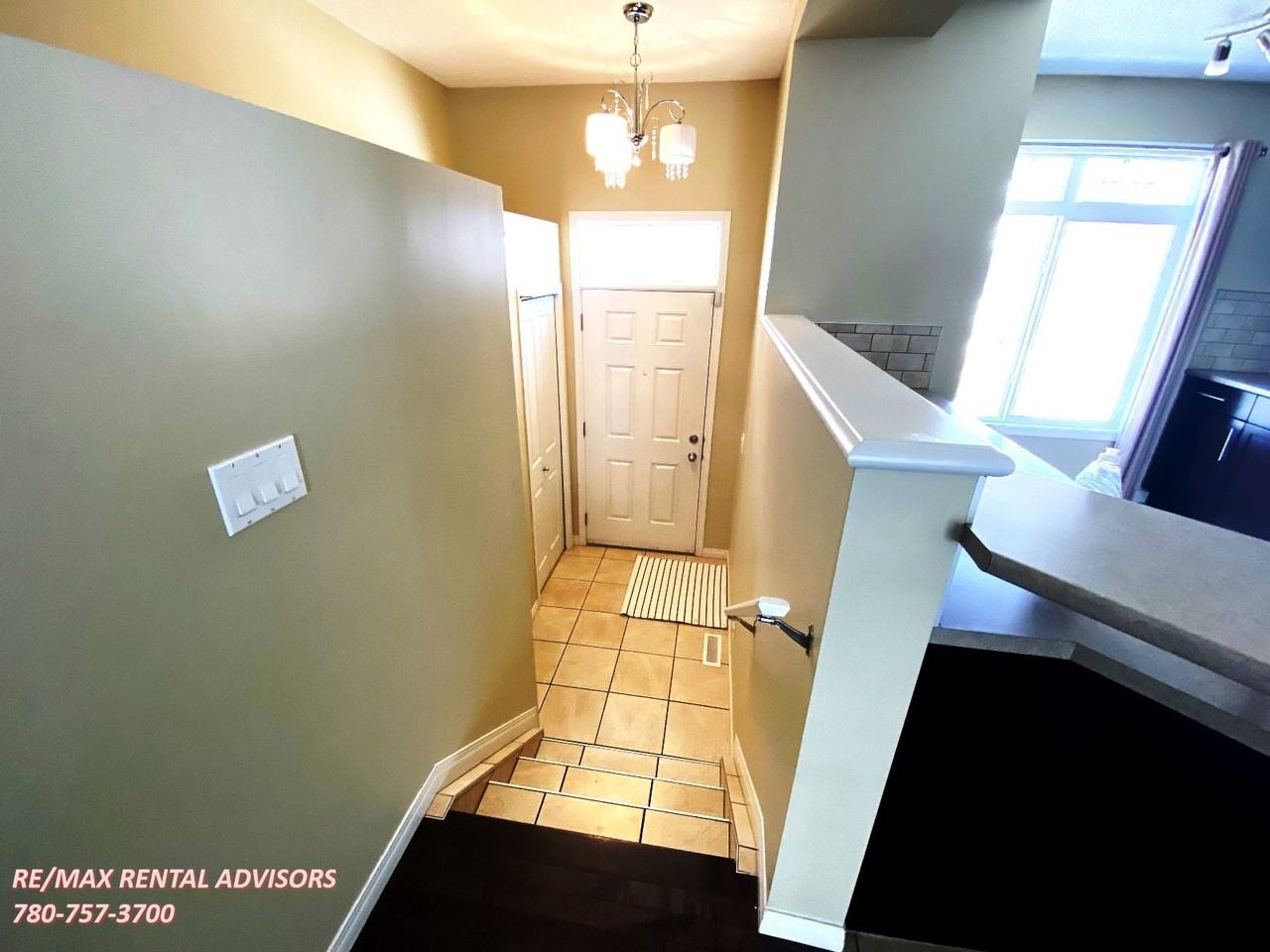 1804 70 St Sw - Photo 2 of 20