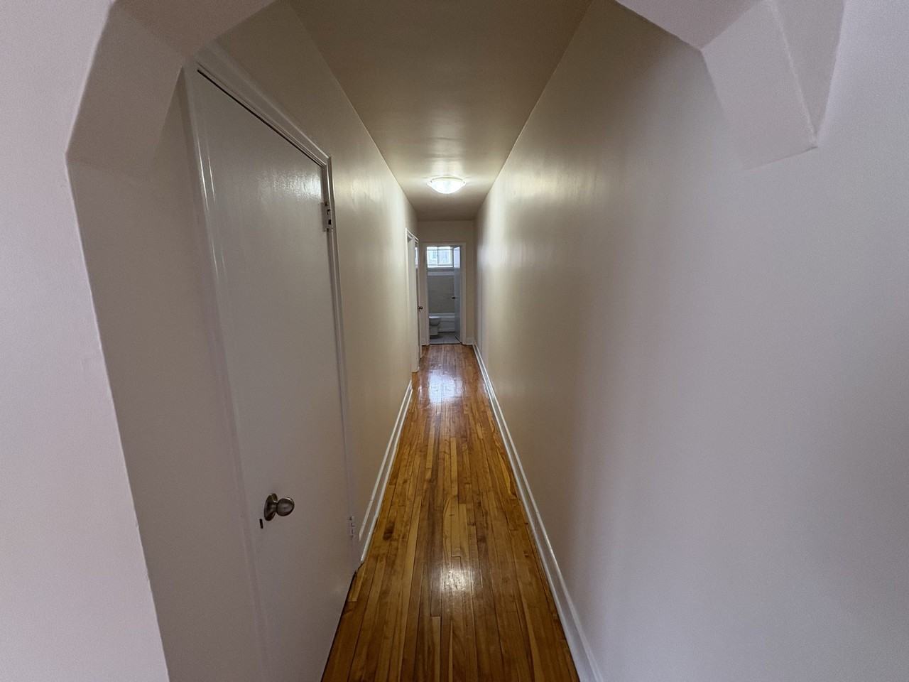 Wellington Apartments - Photo 5 of 19