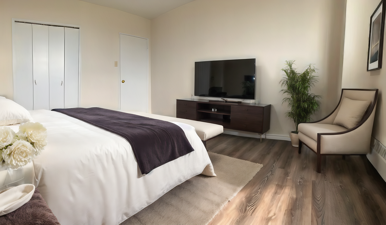 The Summit Apartments - Photo 3 of 14