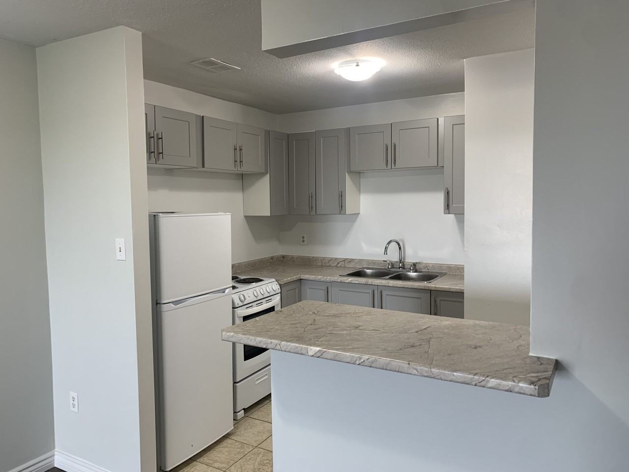 Point Of View Apartments - Photo 2 of 38