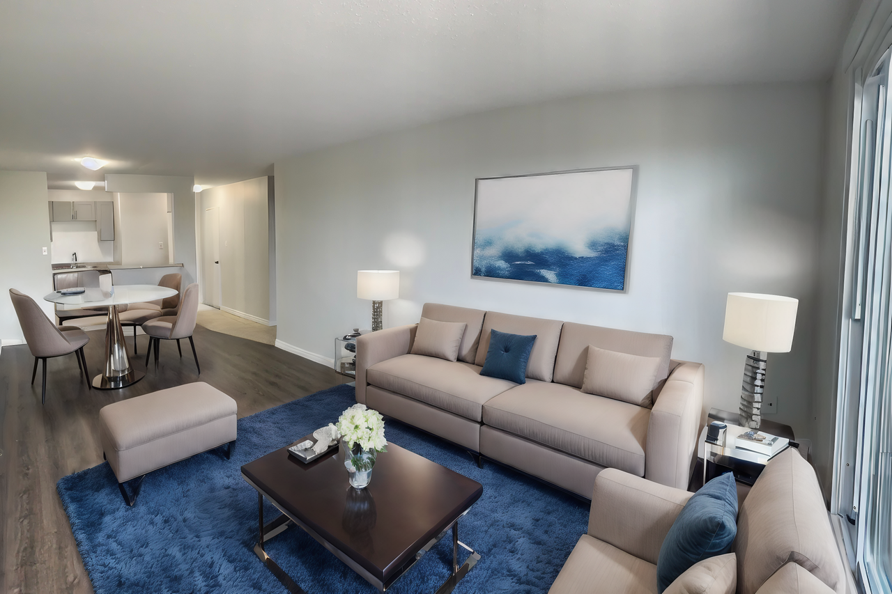 Point Of View Apartments - Photo 4 of 38