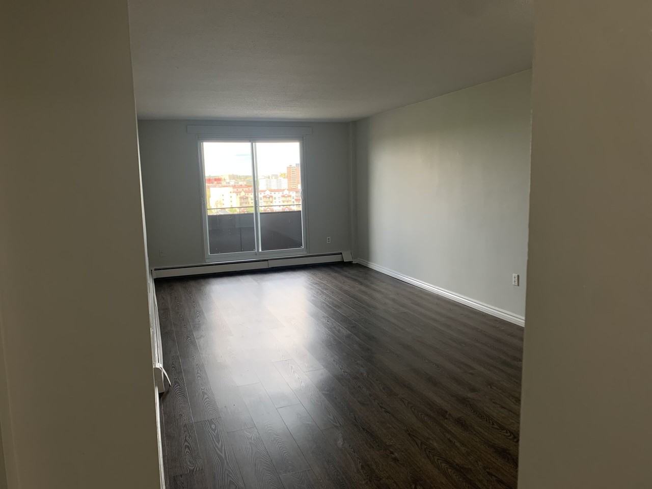 Point Of View Apartments - Photo 6 of 38