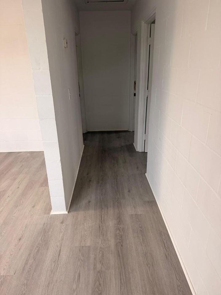 2407 6th St NE #2 - Photo 5 of 8