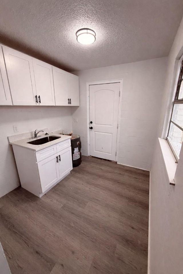 2407 6th St NE #2 - Photo 7 of 8