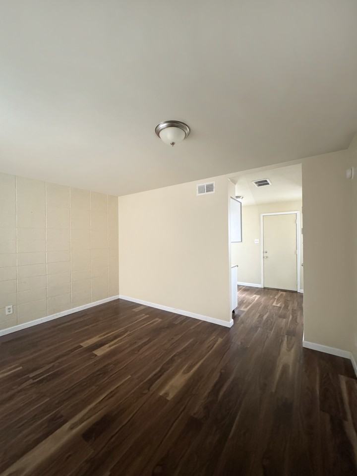 119 Hargett Dr #119 - Photo 7 of 12