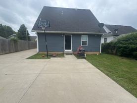 613 W Harrison St - Photo 1 of 1