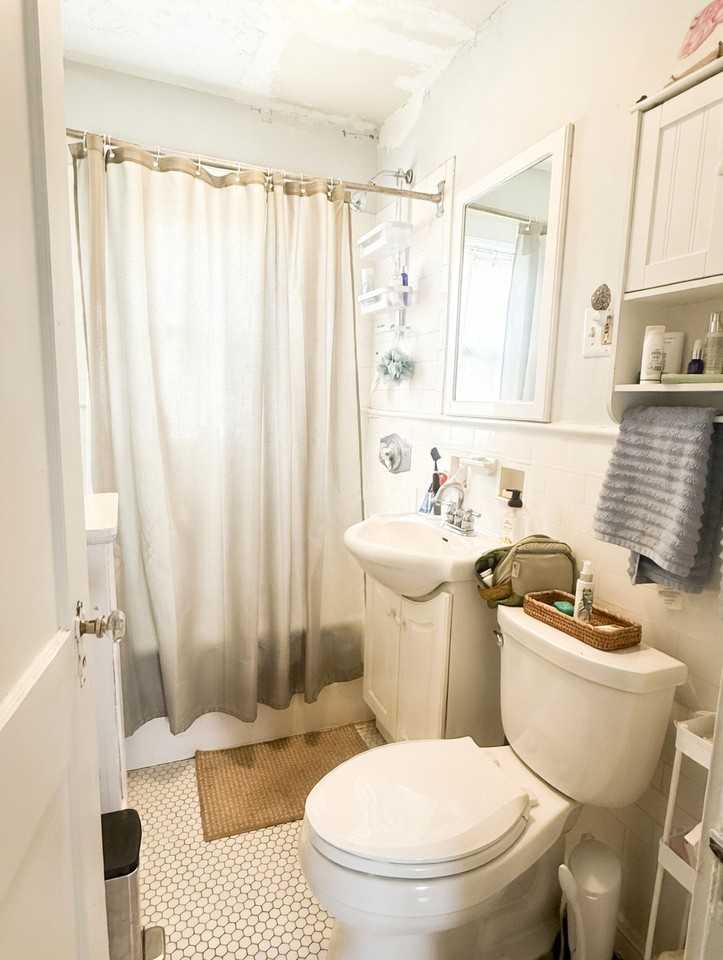 947 Adams St #947 - Photo 3 of 7