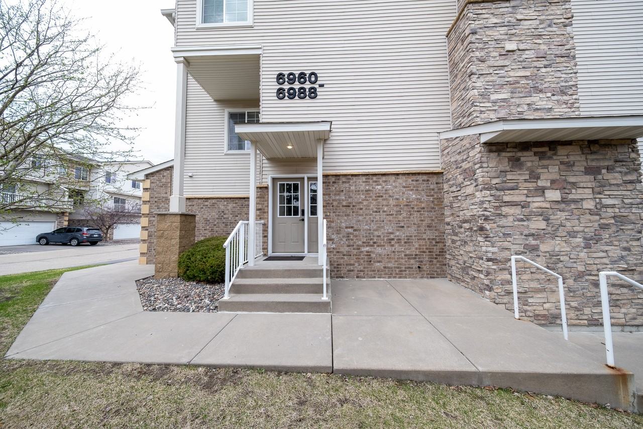 6988 S Park Dr #1 - Photo 3 of 30