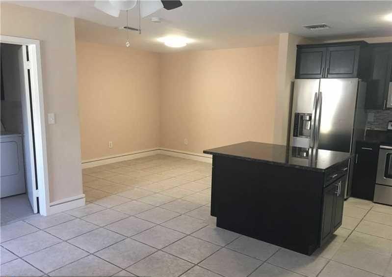 14212 Ne 4th Ave #1 - Photo 6 of 34