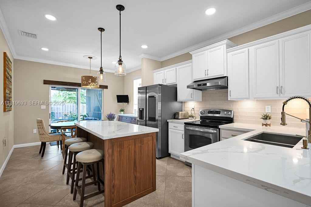 8986 Southwest 214th Terrace - Photo 6 of 51