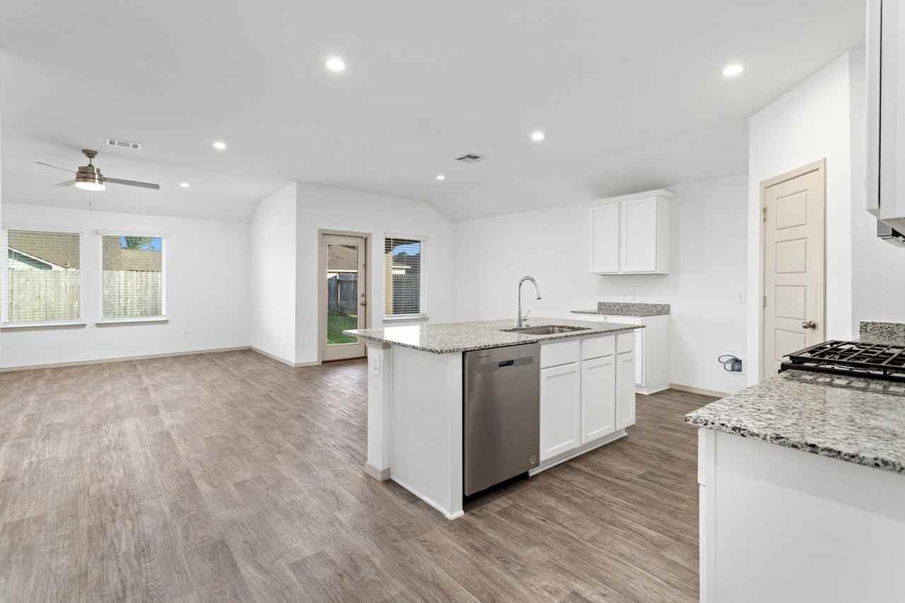 6715 Riplee St #1 - Photo 3 of 14