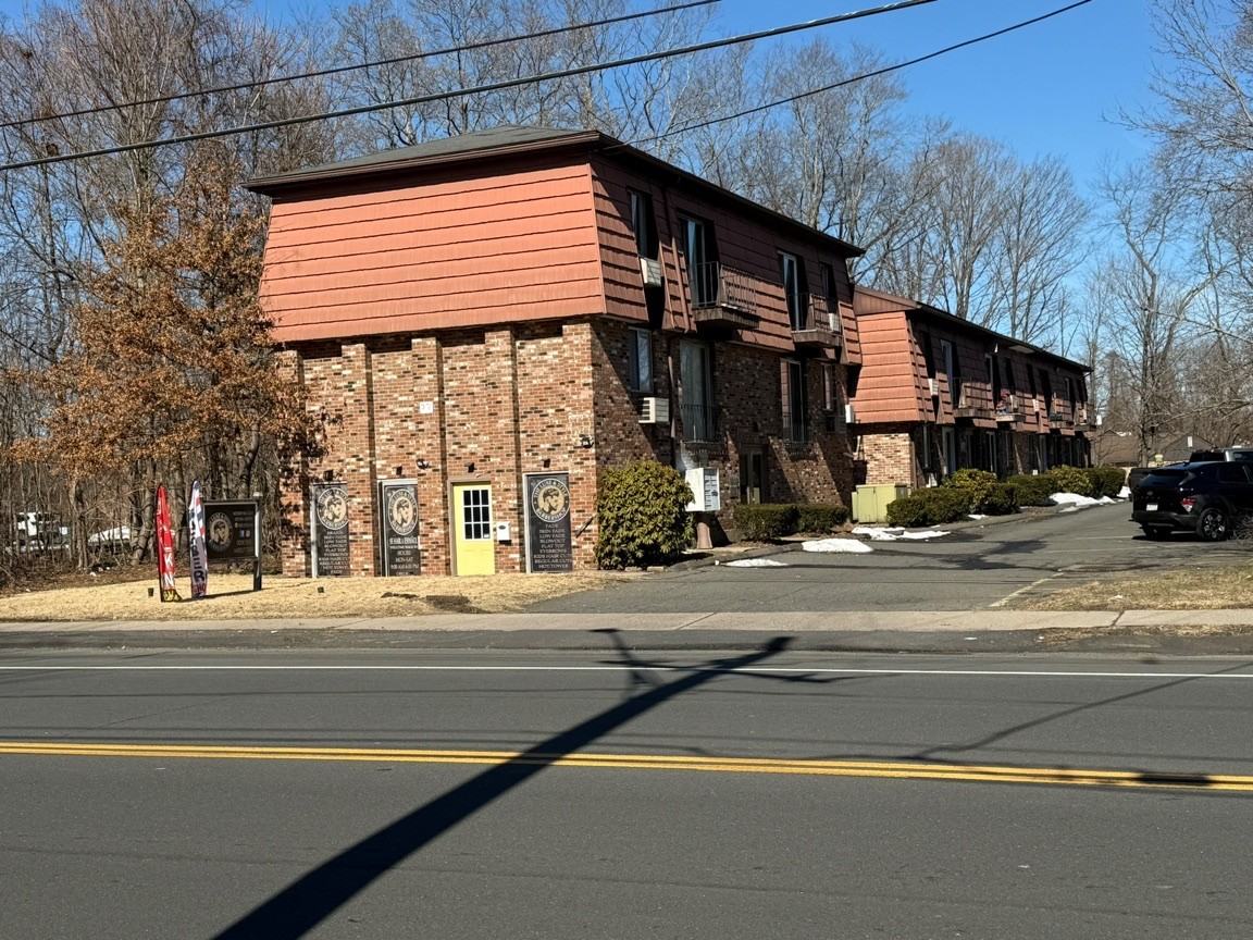 77 E Main St #10 - Photo 5 of 5