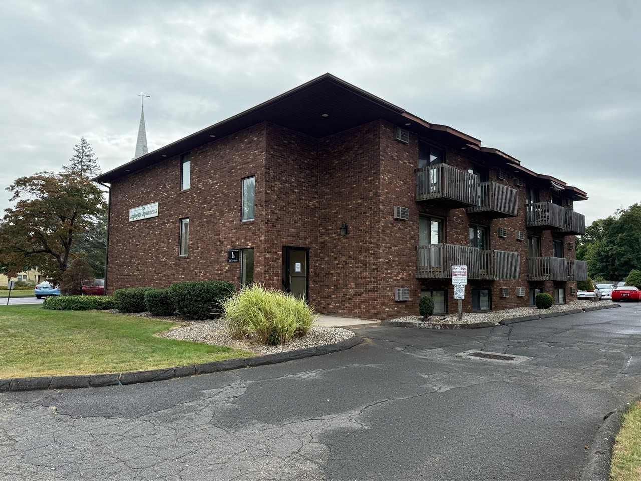 134 W Main St #6 - Photo 7 of 10