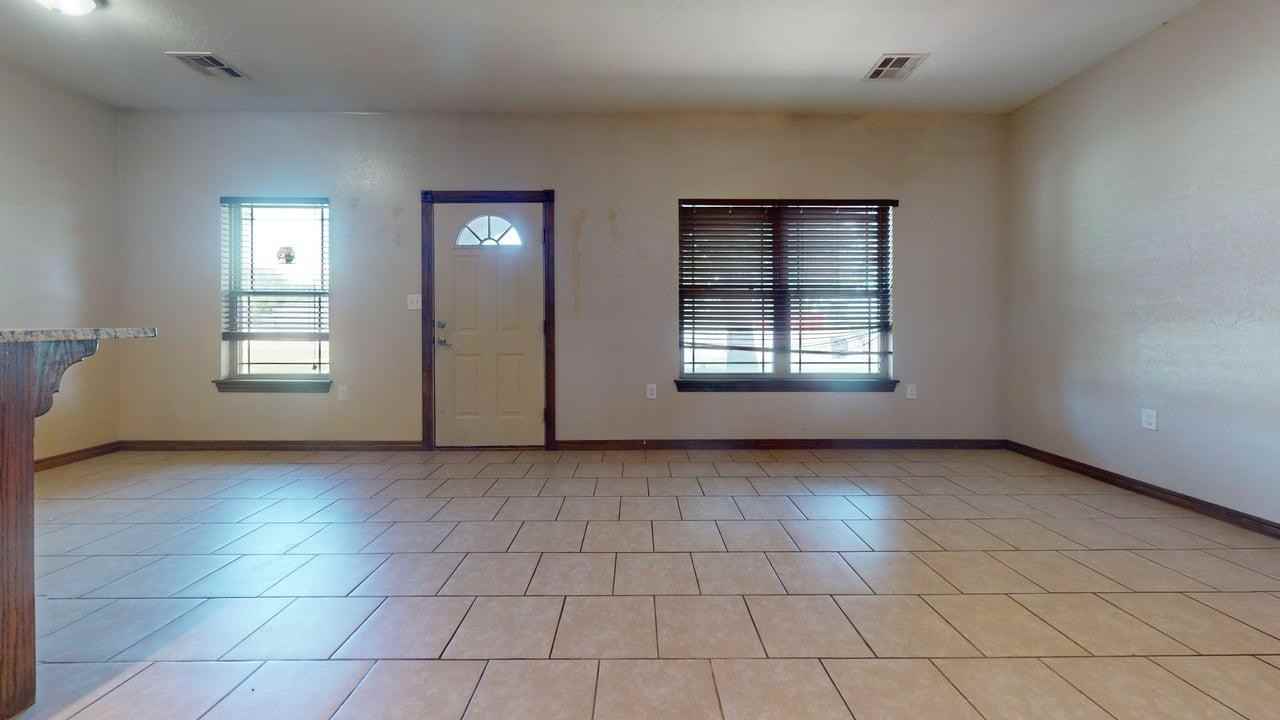 105 I Street - 1Unit C #1 - Photo 2 of 10