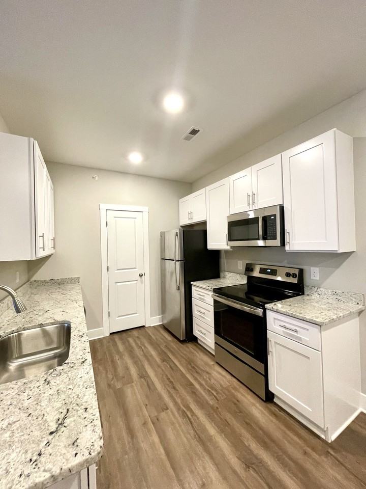 410 English Commons Drive - 308BLDG B #308 - Photo 3 of 50