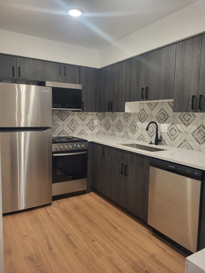 *Newly Renovated* Premium Style 2 - Photo 7 of 9