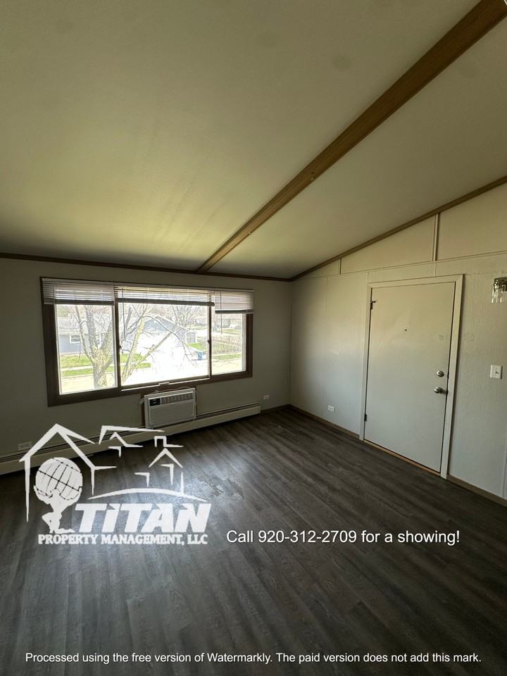 1135 Moreland St #4 - Photo 3 of 7