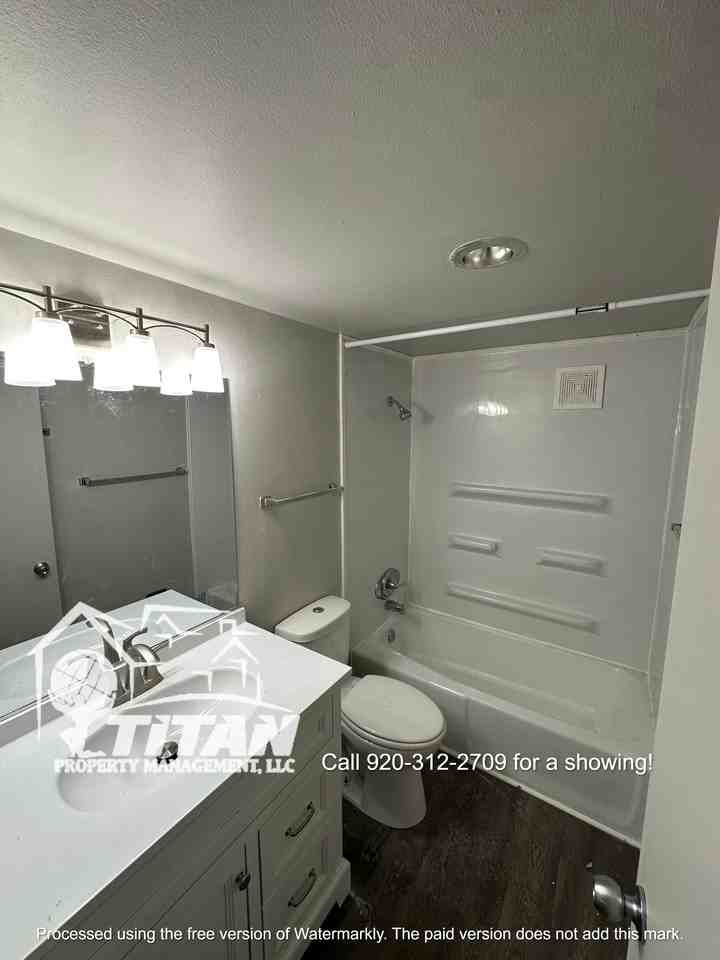 1135 Moreland St #4 - Photo 7 of 7