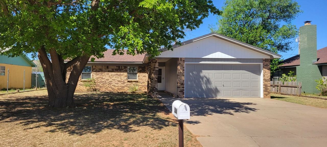 524 Merrill Dr - Photo 2 of 23