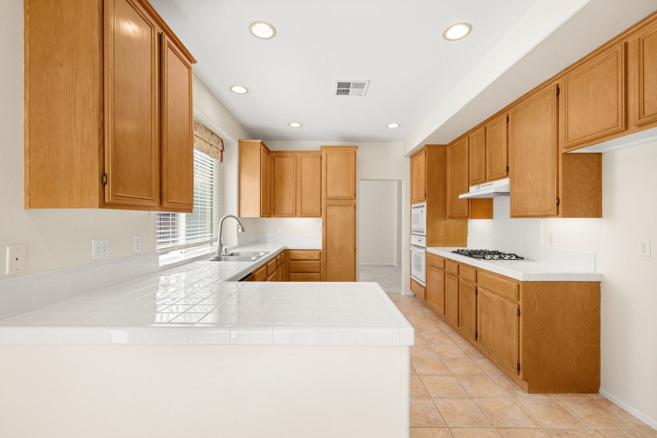 2636 Fallcreek Ct #1 - Photo 5 of 11