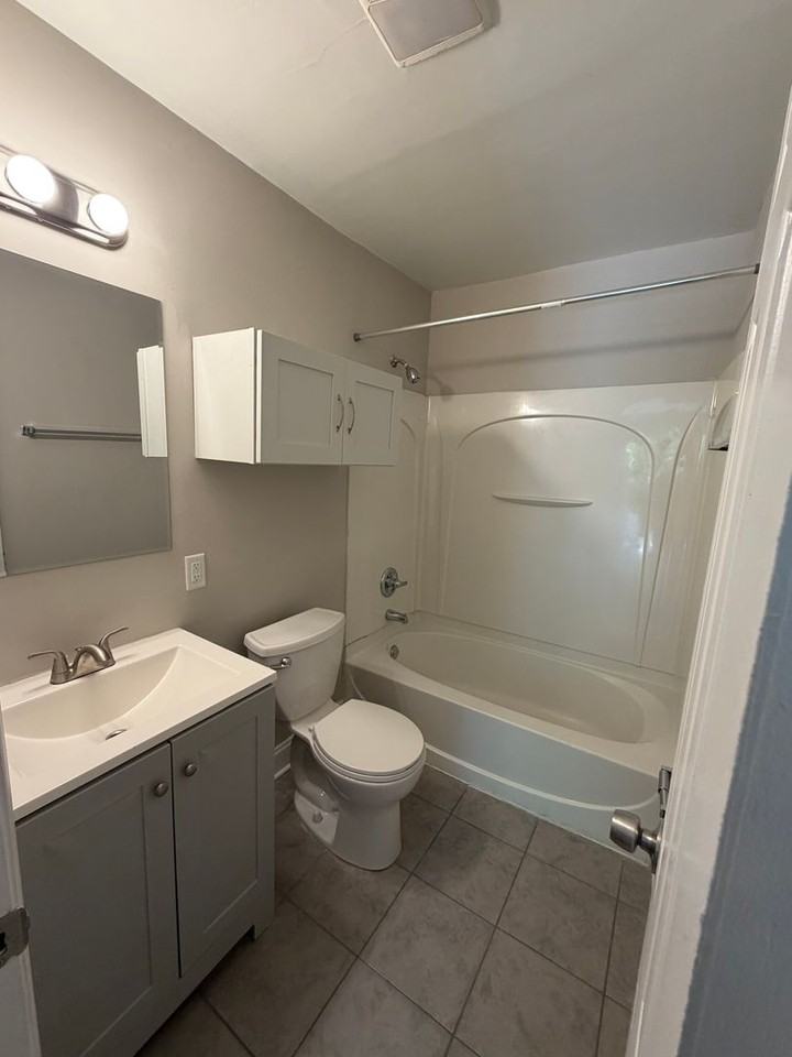 1708 Catherine Simmons Ave - Photo 7 of 7