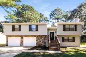 featured image of 3824 Princess Ct