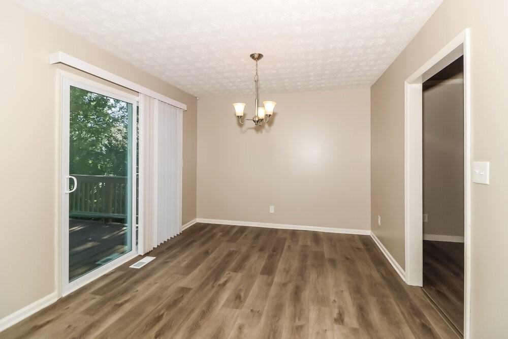 3824 Princess Ct - Photo 6 of 17