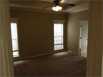 124 Saint Fabian Dr #1 - Photo 6 of 18