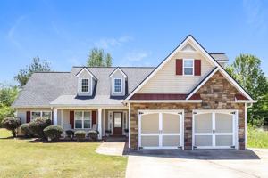 featured image of 705 Williamsburg Ct