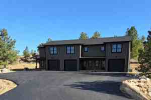 featured image of 3 Raven Ridge Rd